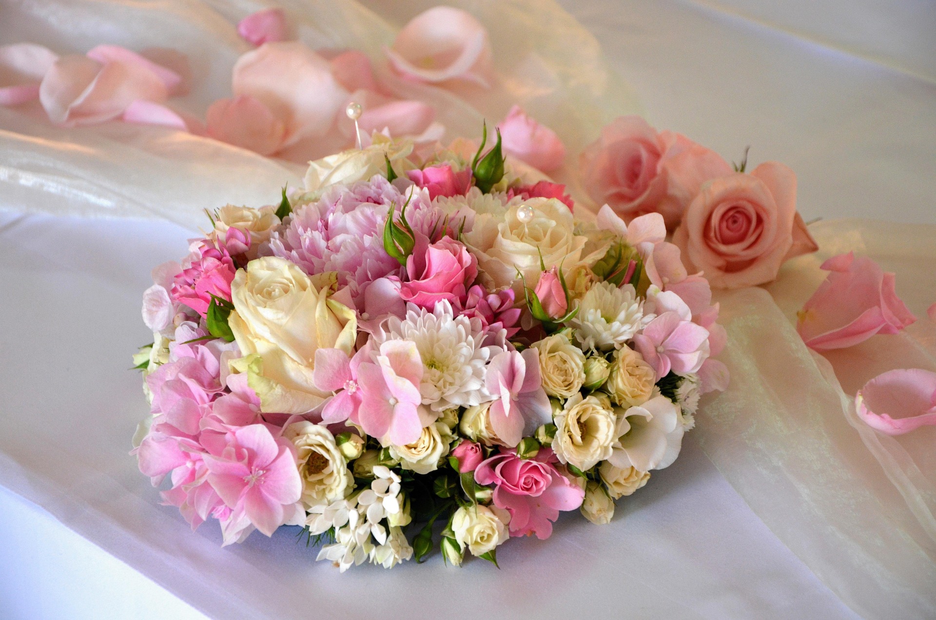 congerdesign-flowers-6811644_1920