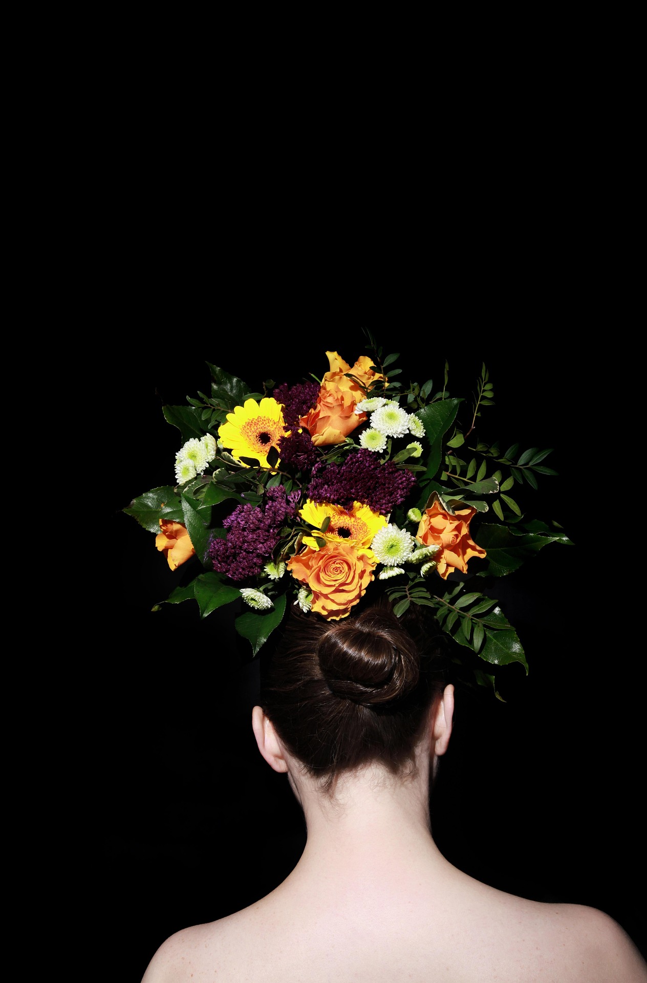 nika_akin-female-5241520_1920